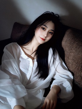 小长今💃新主播主播照片