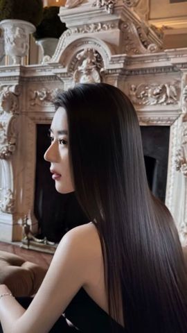 二两桃花醉今生的图片