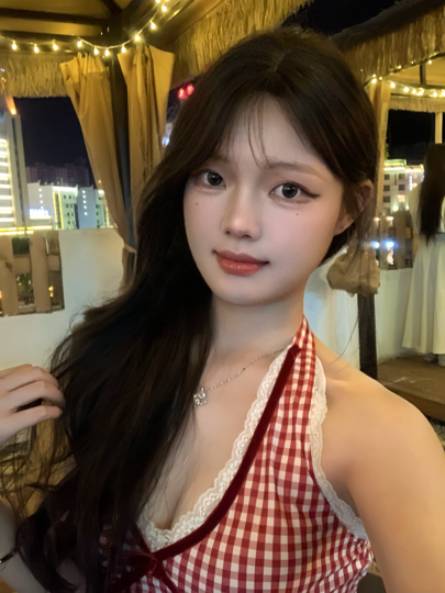 新人慧慧✨海报