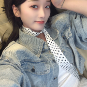 人在水里