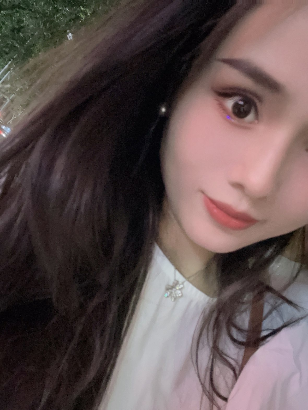 灵儿、唱歌滴主播图片