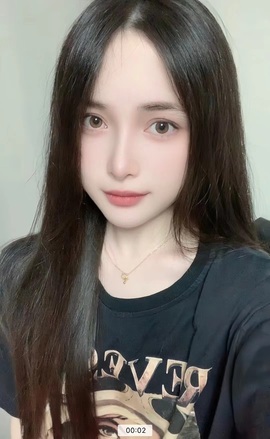 唱歌虎宝主播照片