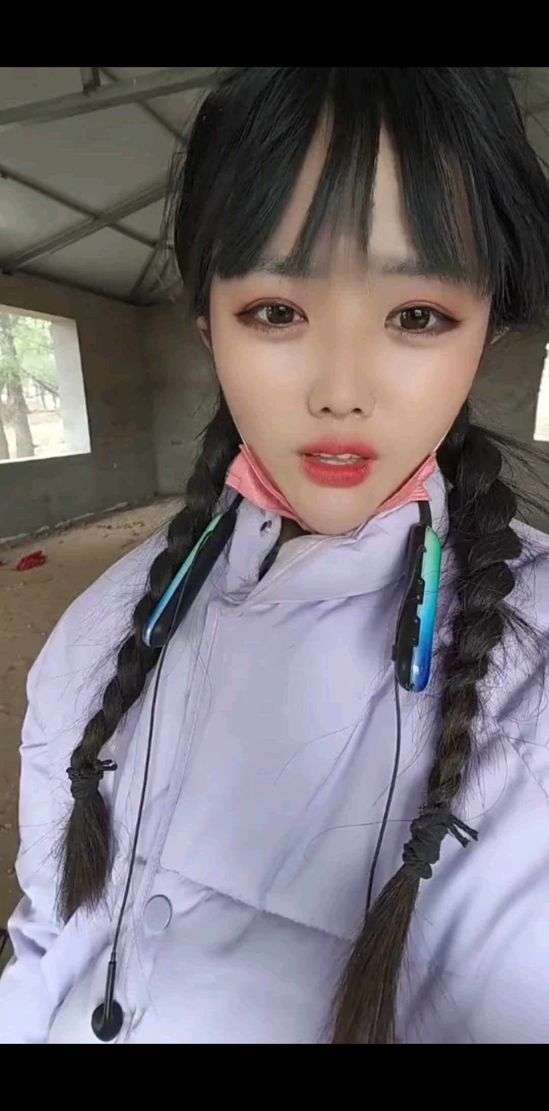 这些年像野草一样坚强
