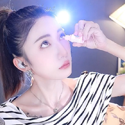 不服就給你上眼藥