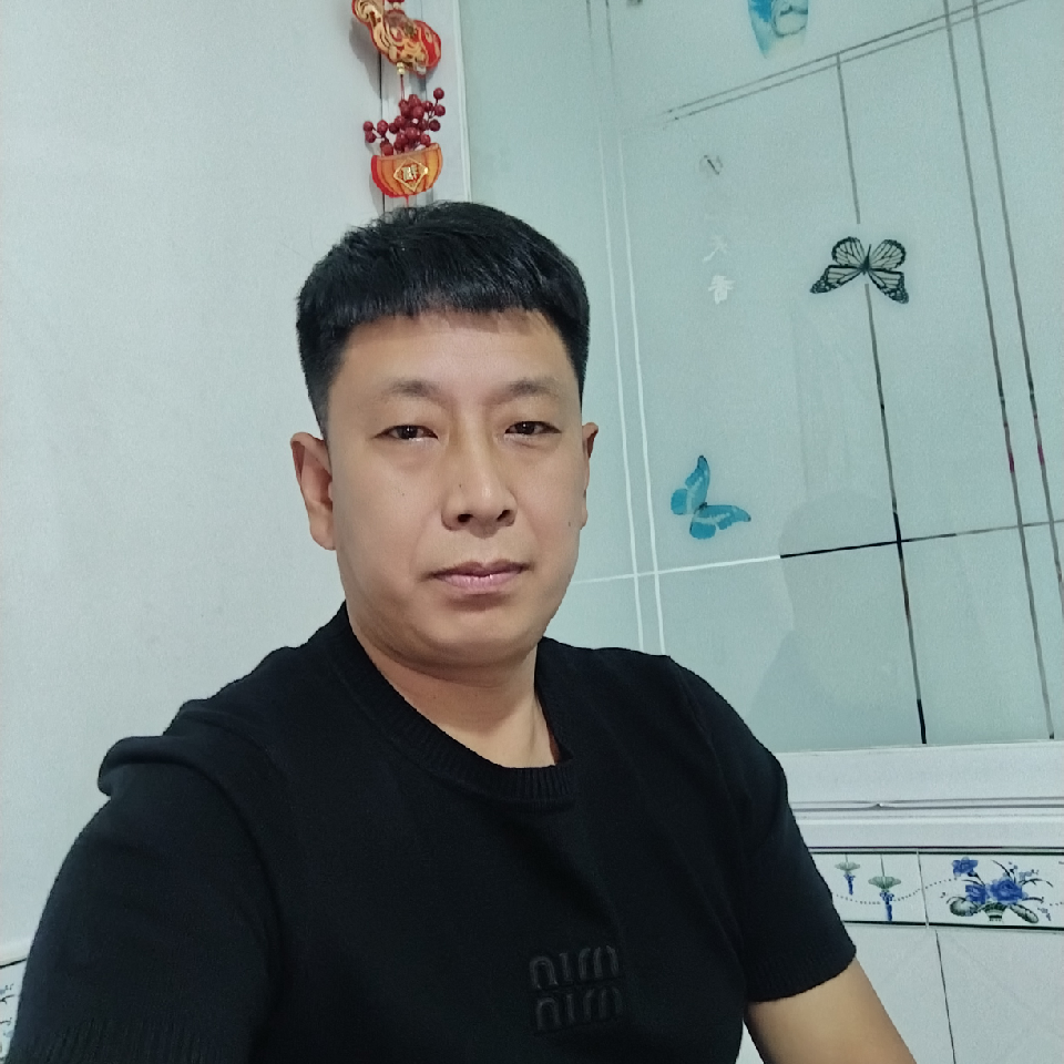 简简单单8hu海报