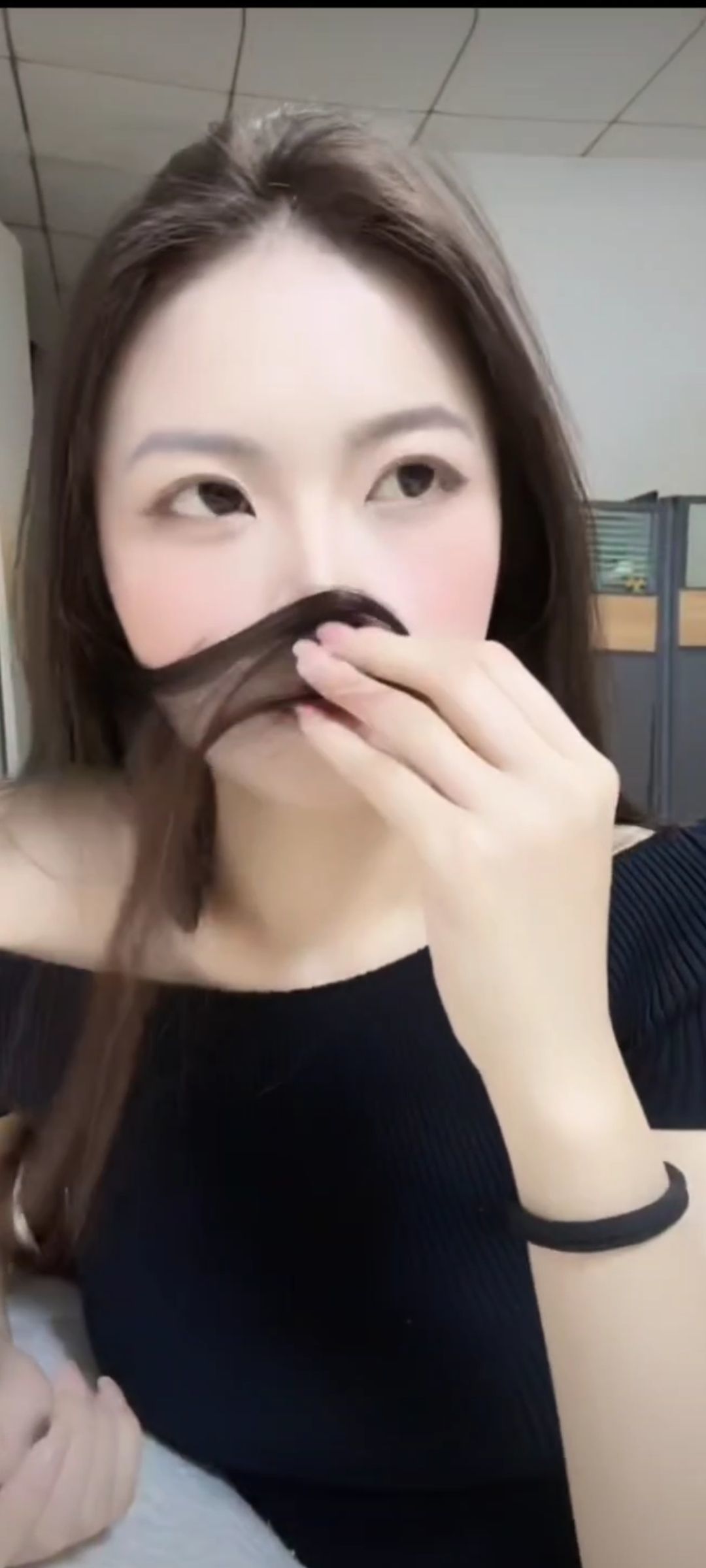 二两桃花醉今生主播图片