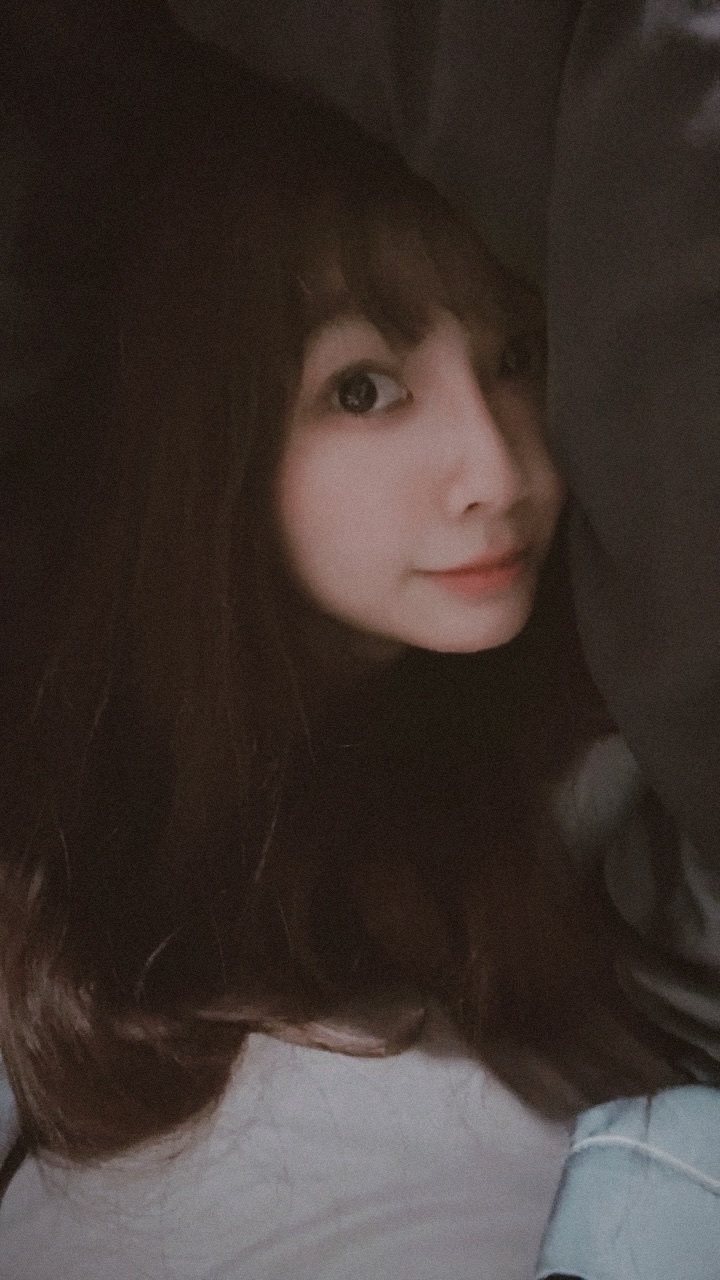小月亮🌙求投喂的图片