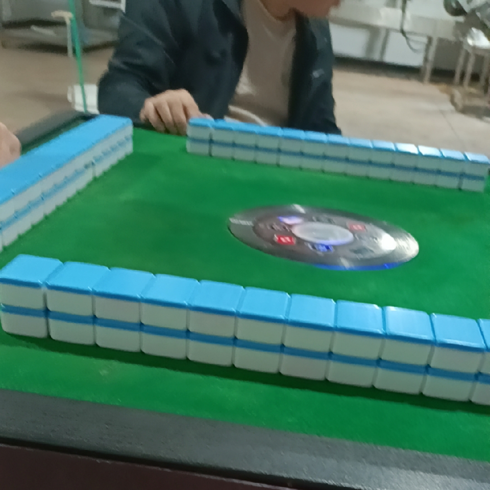 萌新宝宝jS0RFO海报
