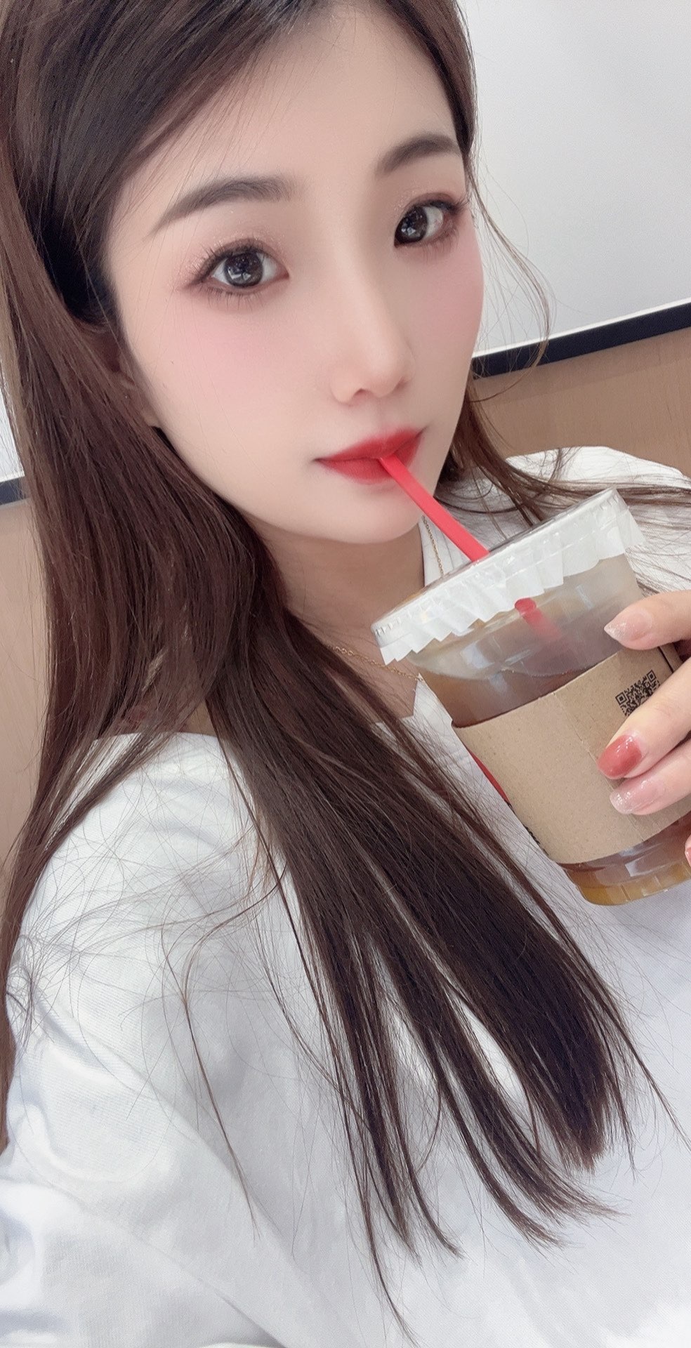 馨儿👄吃狗粮的一天主播图片