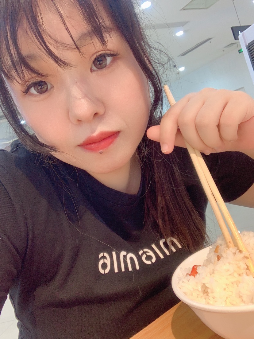杨杨杨杨🎀主播图片