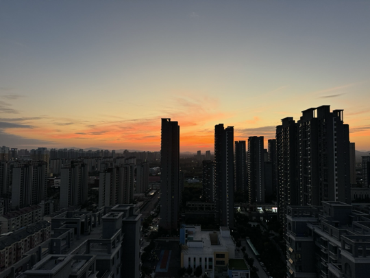 ♠️111海报