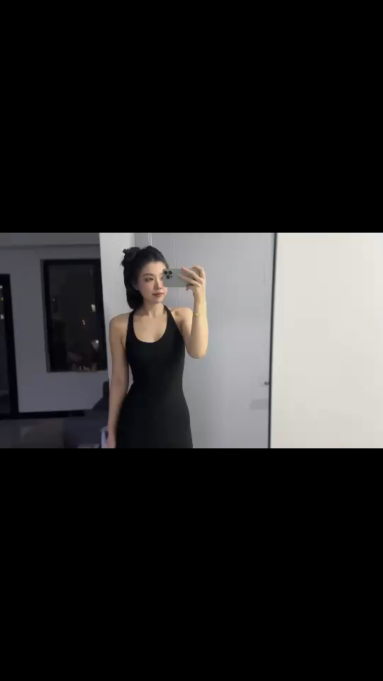 新人报道/美女