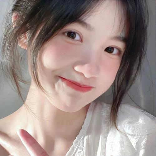 爱上小羽毛海报