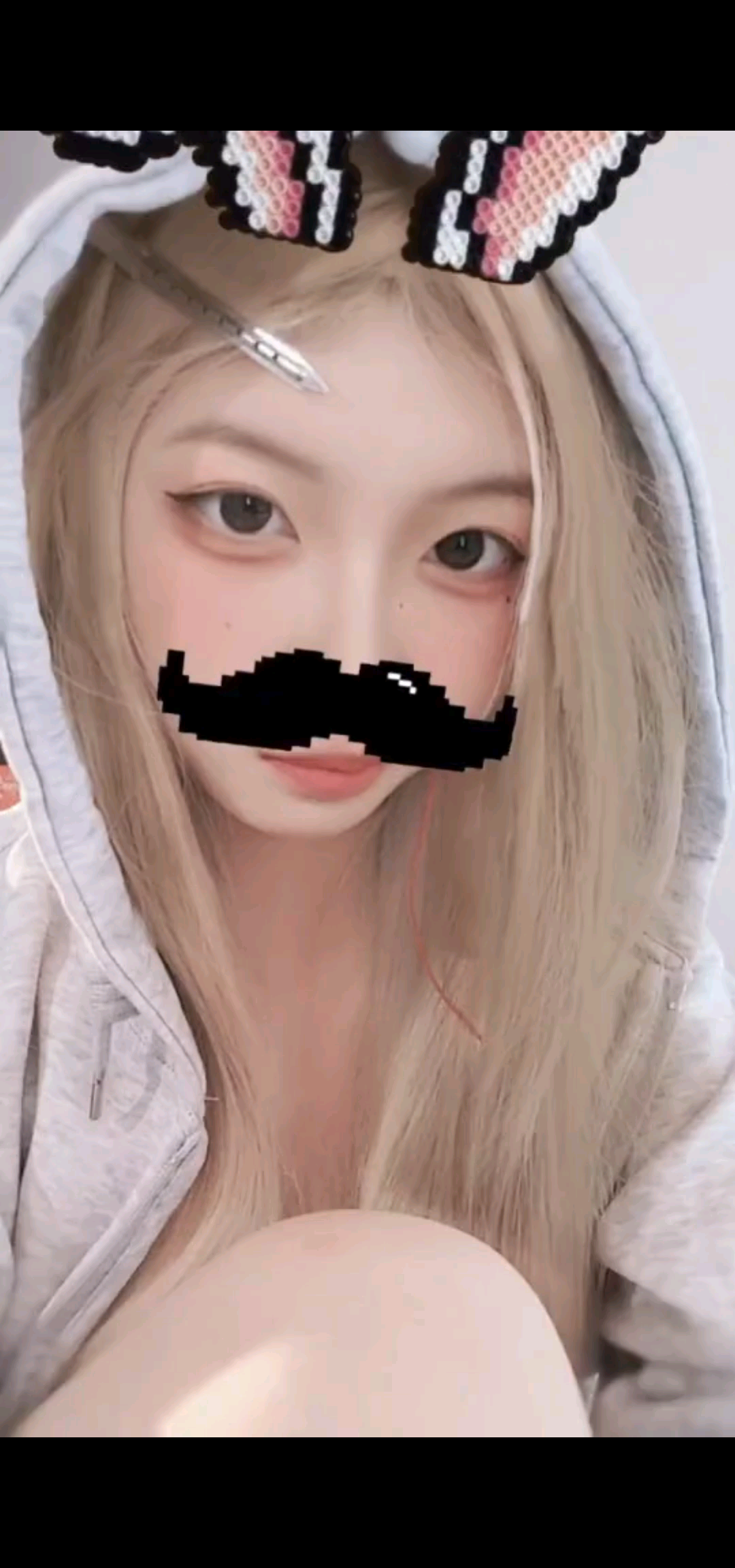 /窃笑