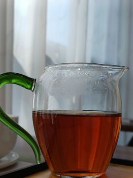 茶茶幸运星主播照片