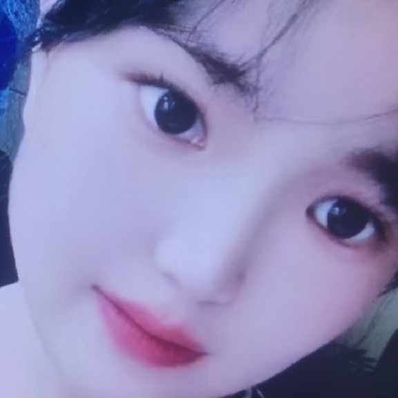 _水上娱乐的娃娃鱼_海报