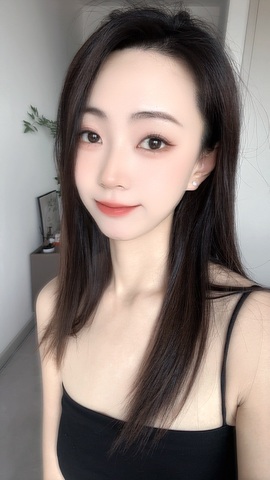 初雪🌞七月运气滚烫主播照片