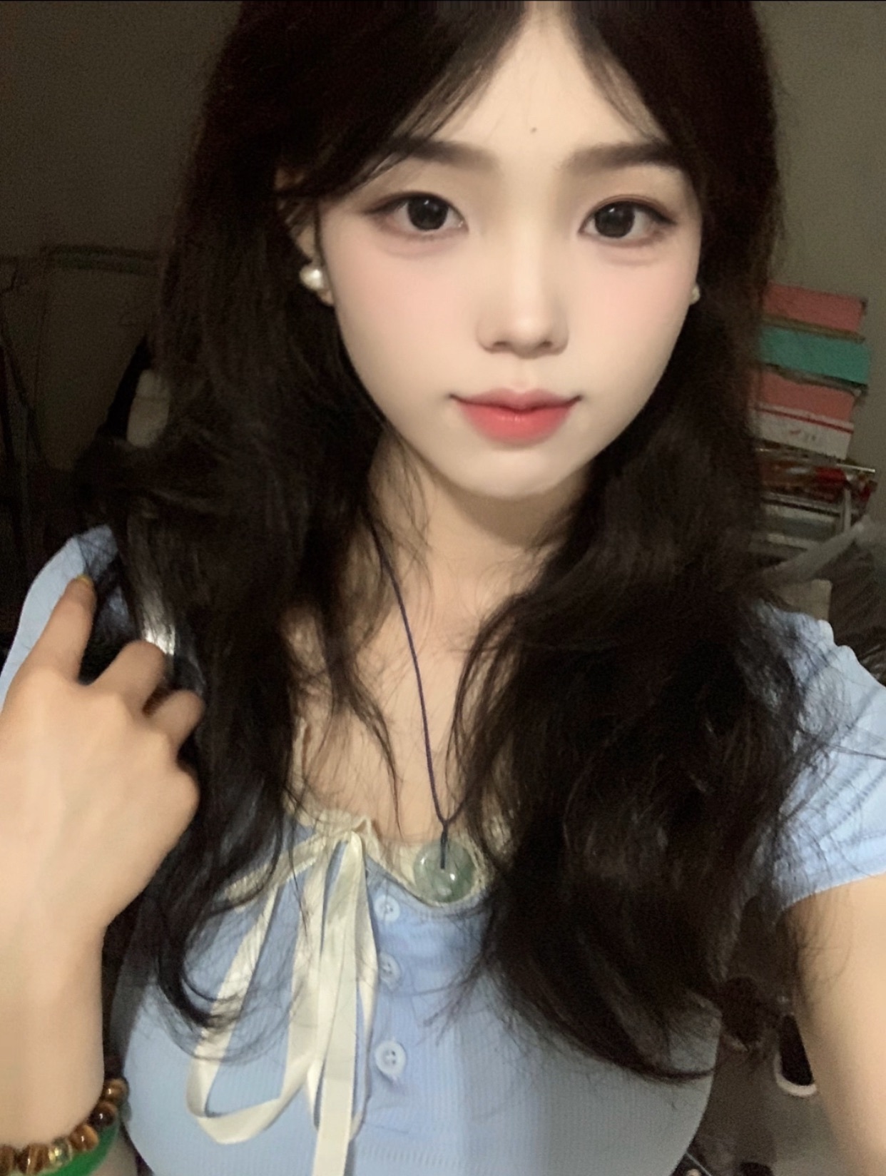 新人湘湘的图片