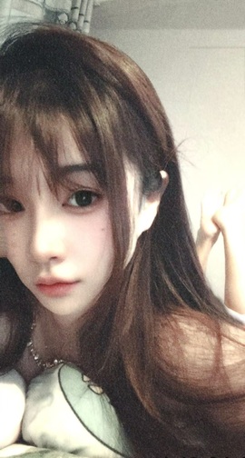 柳如烟吖~休主播照片