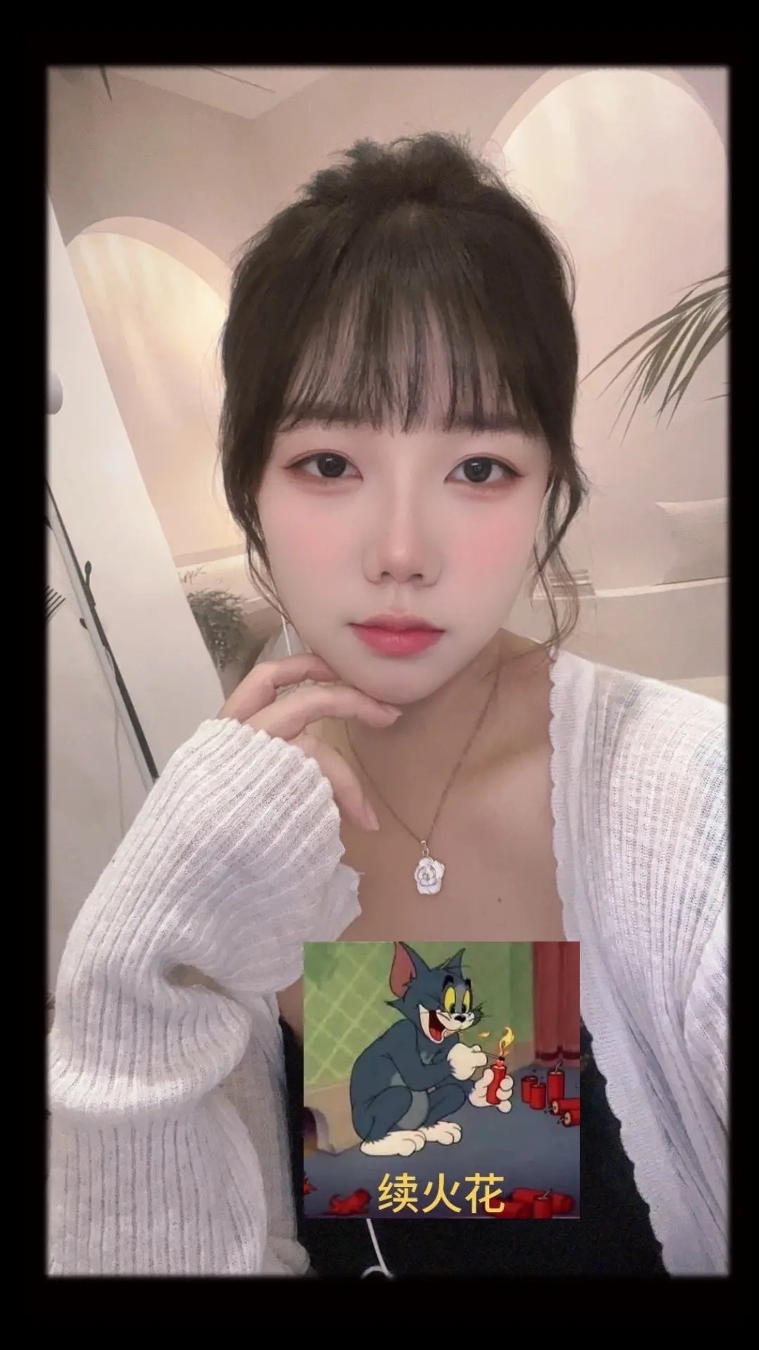 楚楚餓了主播圖片