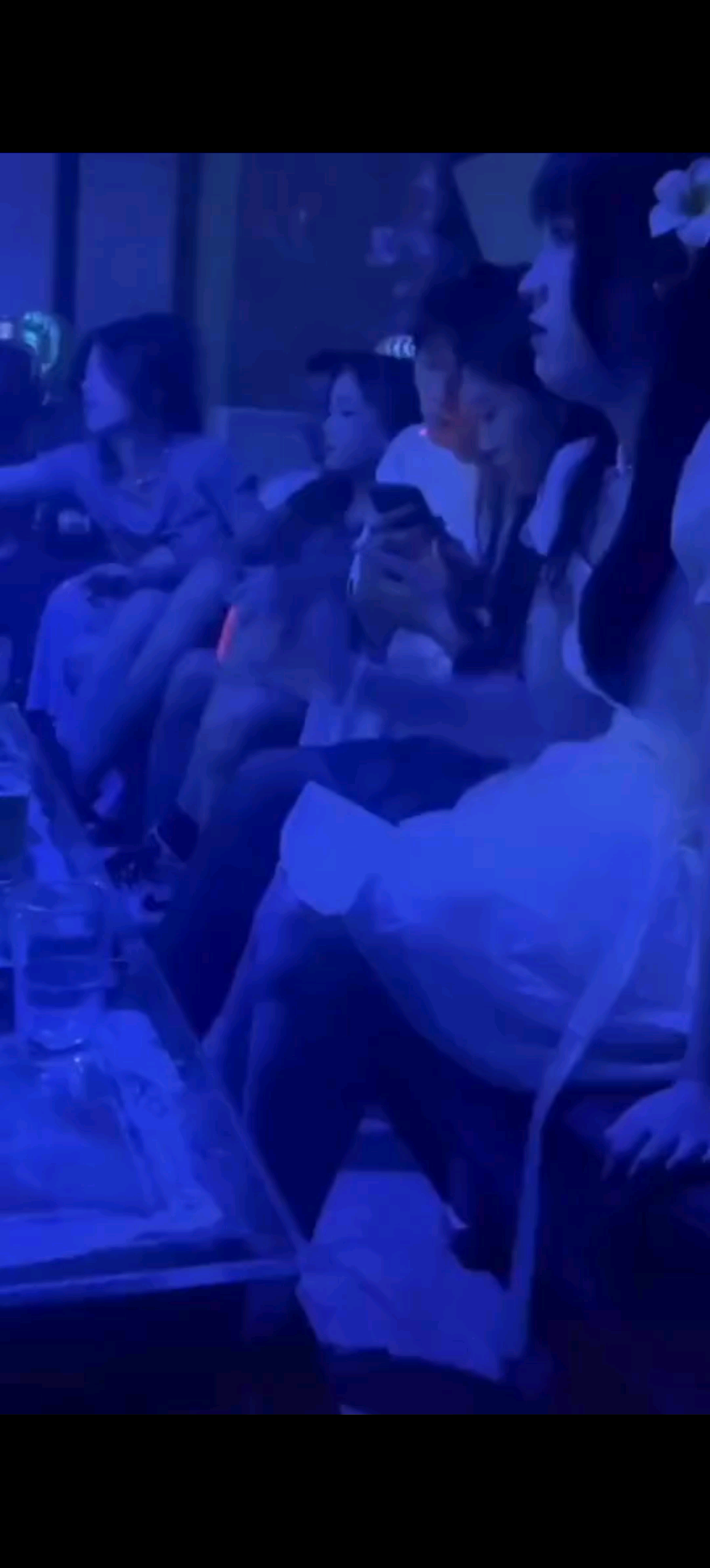 就是你，天天骗人小女