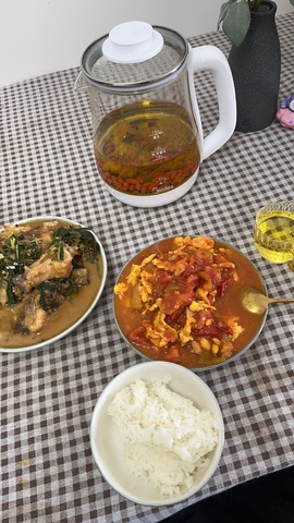 温婉不饿主播照片