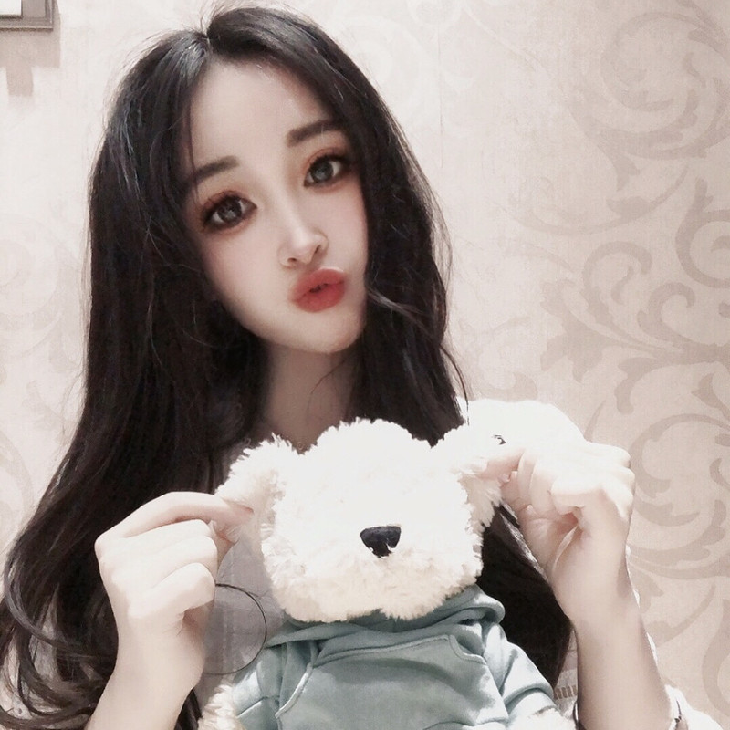 小玲宝🧸安静唱歌