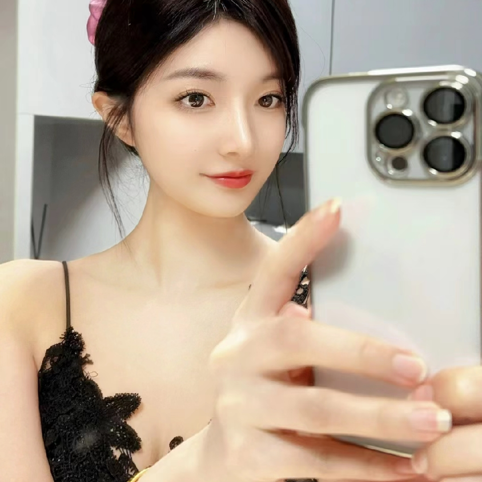 宝宝你爱谁♡海报