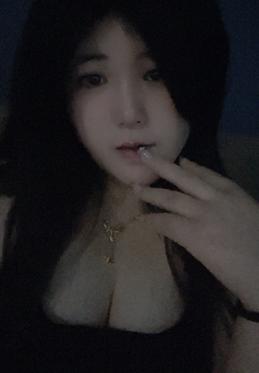 新人芙瑶被丢掉了海报