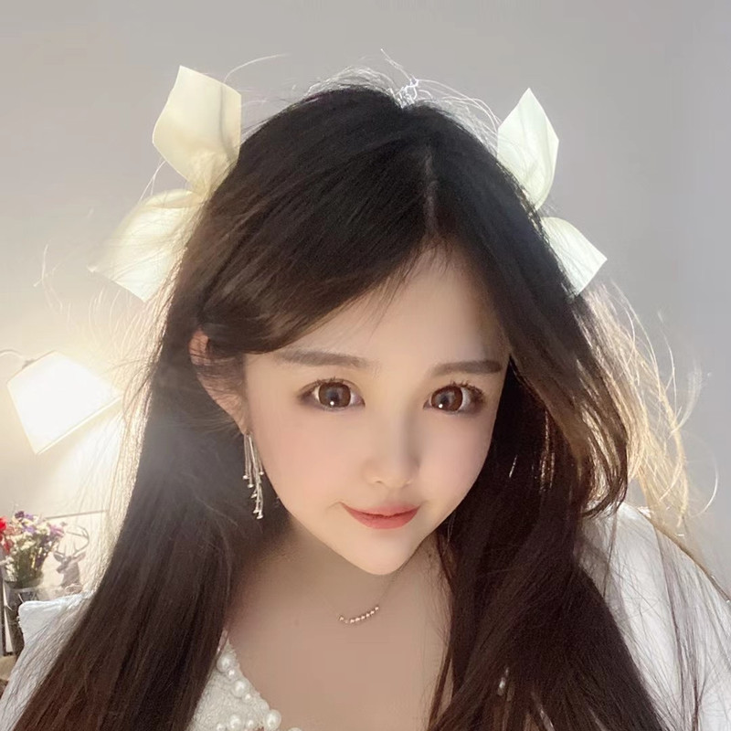 新人第一天老婆的主播海报