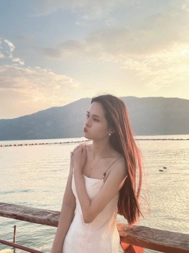 灵儿💗唱歌滴的图片