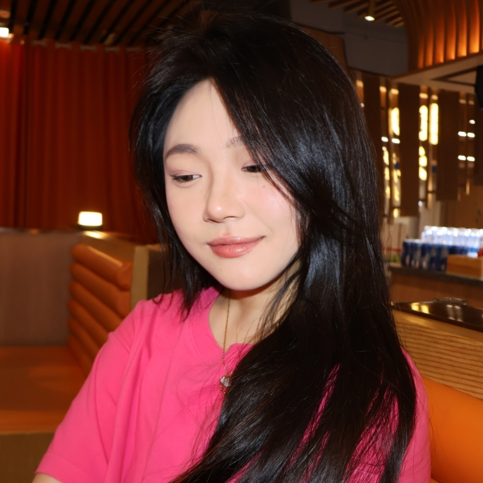 新人小凤子海报
