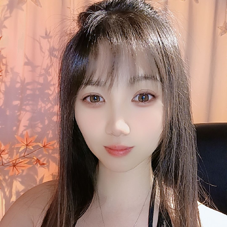 初夏呀summer海报