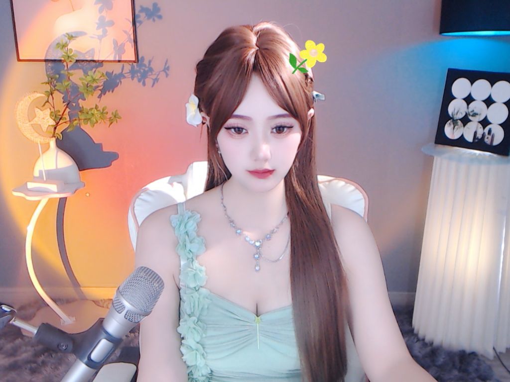 米娜Meena??的主播照片