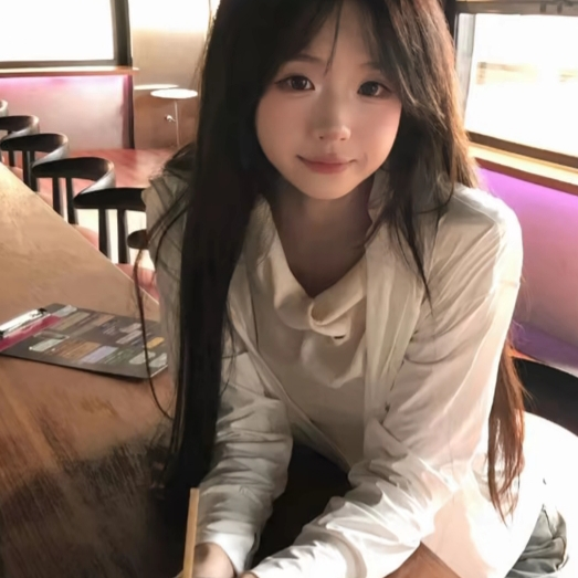 新人柒月海报
