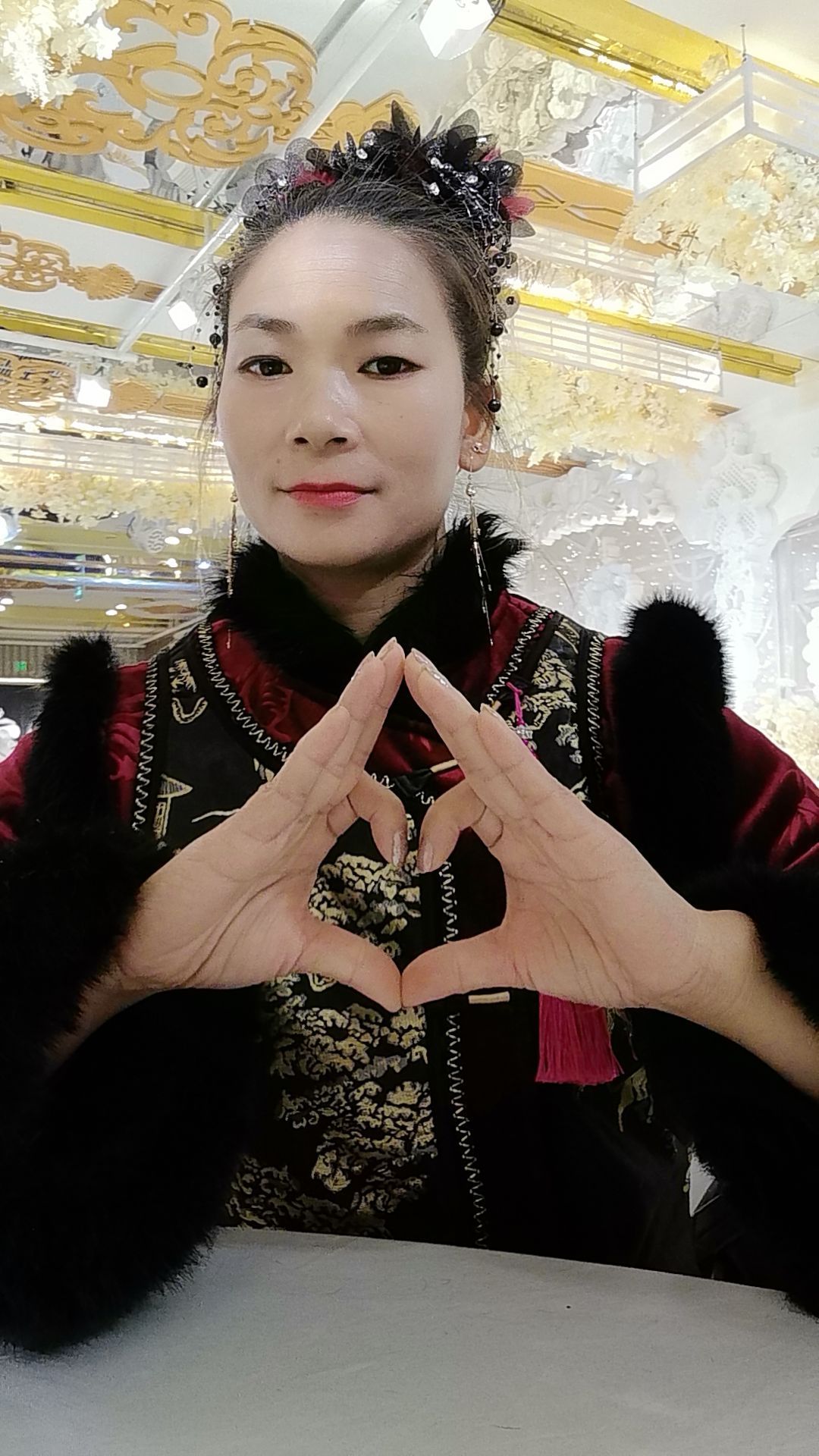 小凤凰八妹的图片