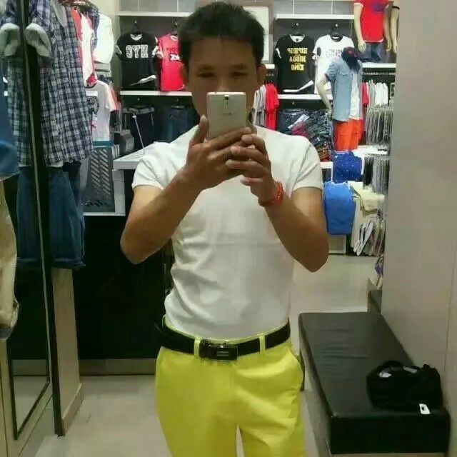 黄聘康主播图片
