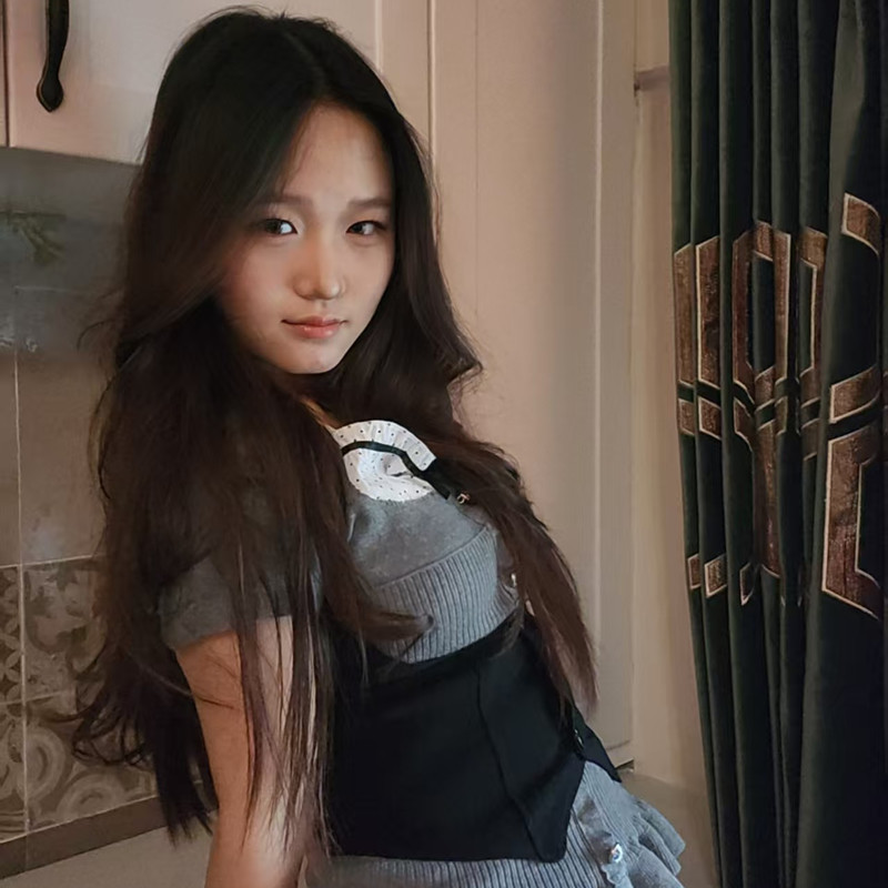 新人~小鲤鱼海报