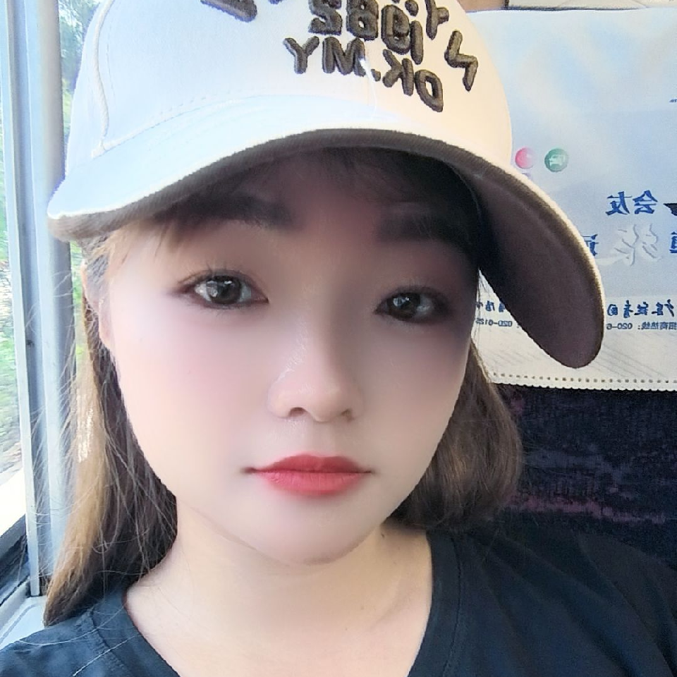 兰😘溪海报