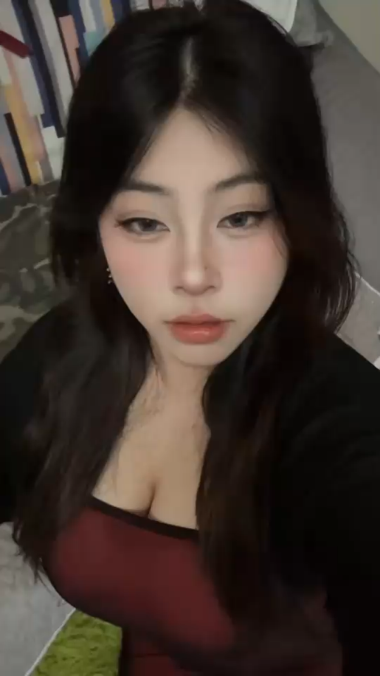 谁来拆穿我的脆弱/哭