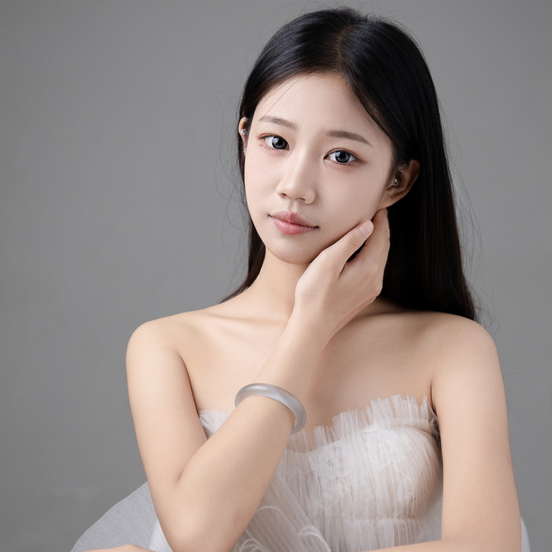 彤欧尼^