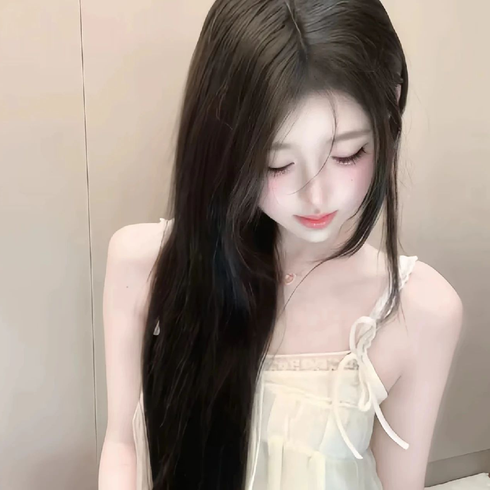 宠👑海报