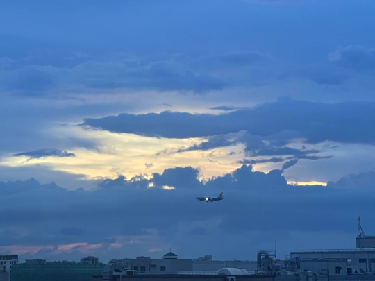 点了个点呀海报