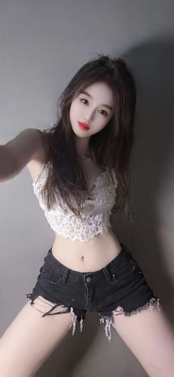 新人喵喵(水嫩嫩)主播照片