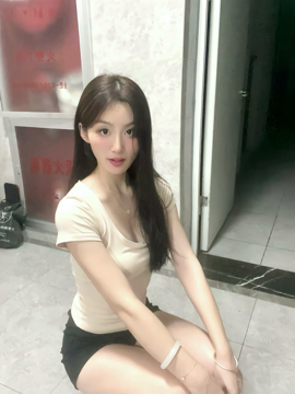 贝贝酱子海报