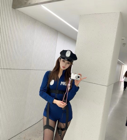 新人～馨馨海报