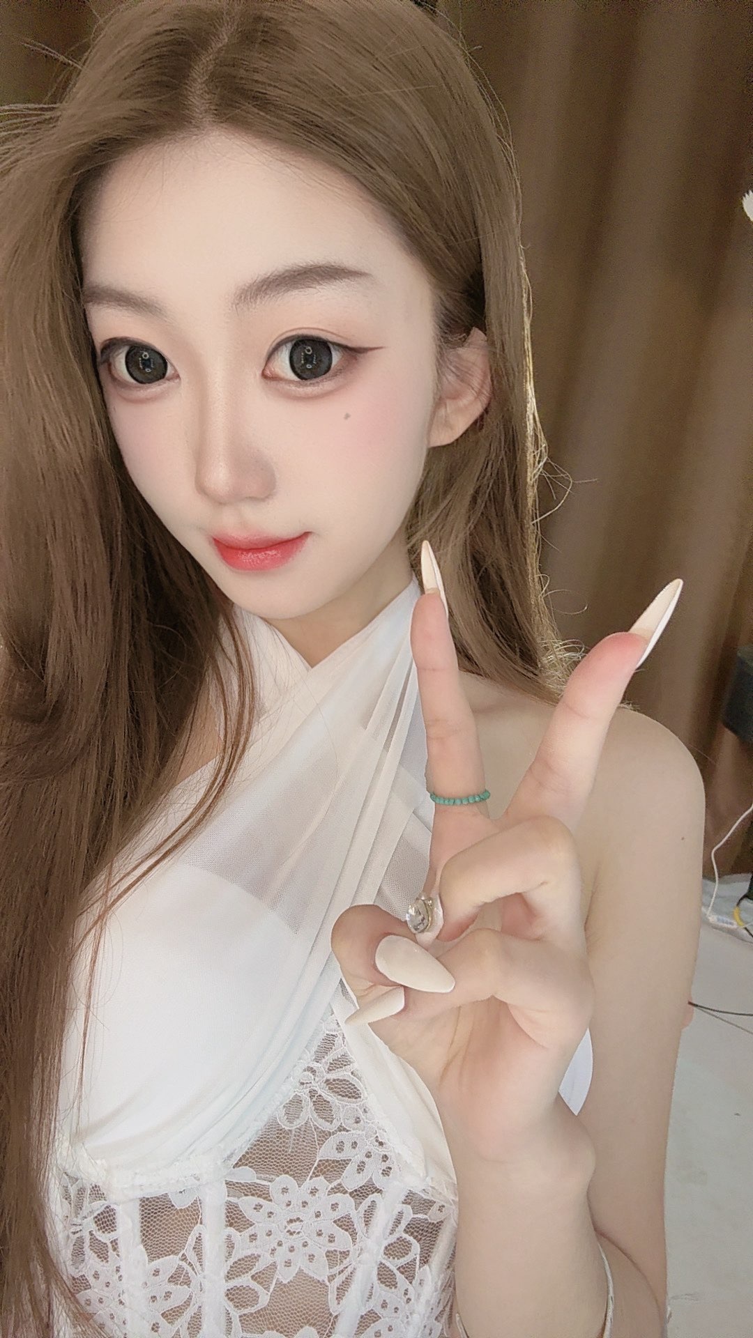 新人其儿的图片