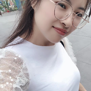 贴身护卫唯爱🌸小艾的头像