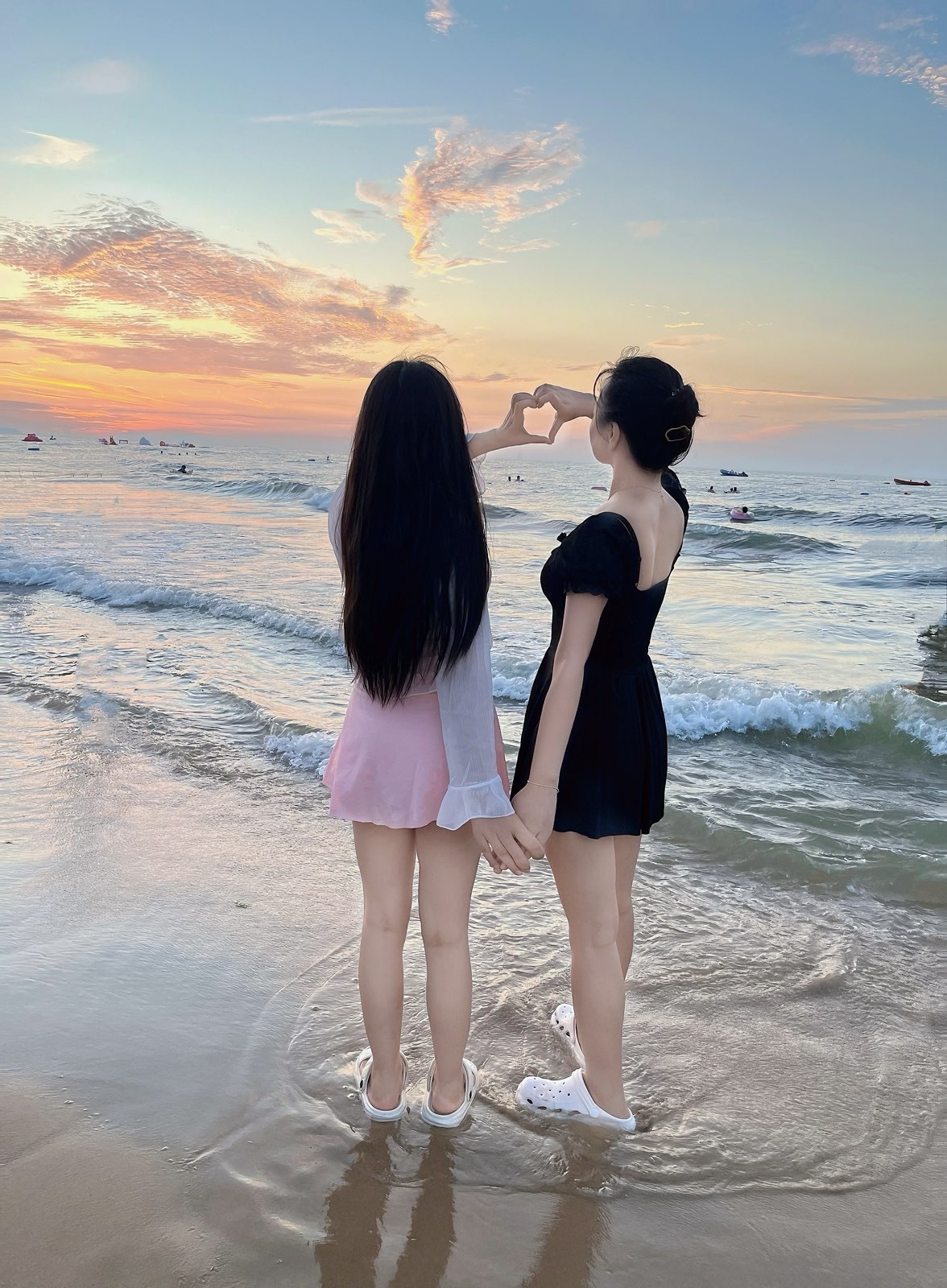 梦梦在唱歌求百元榜的图片