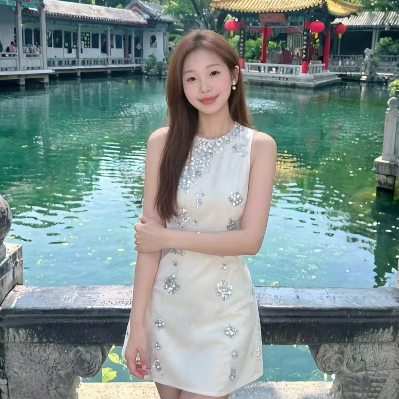 新人~小瑶海报